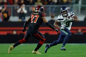 What channel are Saturday NFL games tonight? TV schedule, what teams ...