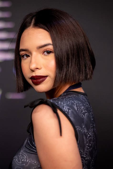 Ángela Aguilar con pantalones y zapatos de tacón en show de Savage x Fenty | Vogue