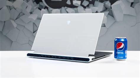 Alienware Area X17 的图像结果