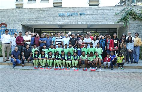 The Class of 1996 gives their alma mater a sum of INR 40,00,000. Dean ...