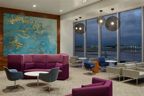 Centurion Lounge Nashville