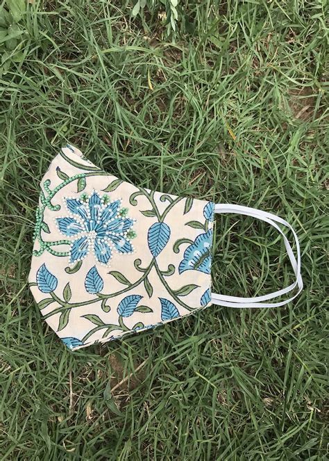 Get Large Floral Green Highlighted Printed Mask at ₹ 80 | LBB Shop