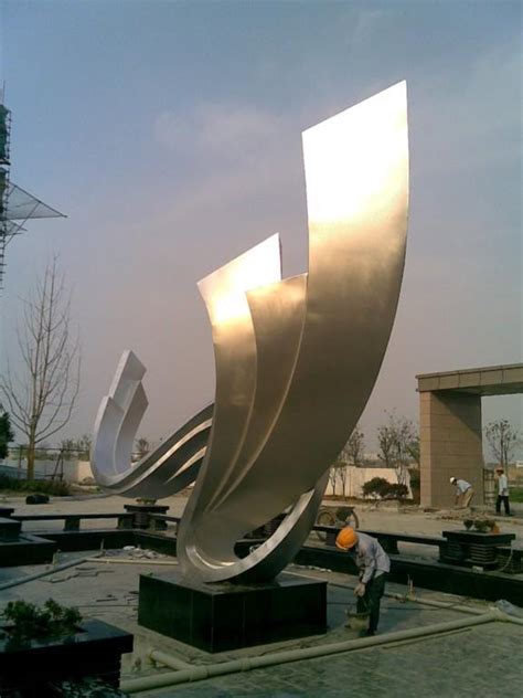 不锈钢雕塑的社会艺术价值-雕塑风