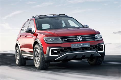 New Volkswagen Tiguan SUV pictures | Carbuyer