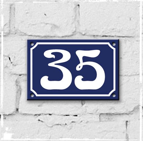 Number 35 - Free Picture of the Number Thirty Five