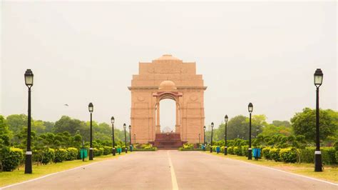 Delhi breathes clean air after long time, overall AQI ‘satisfactory ...