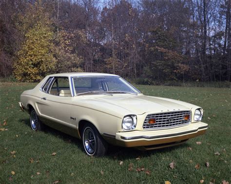 Mustang 76 Wallpapers 1976