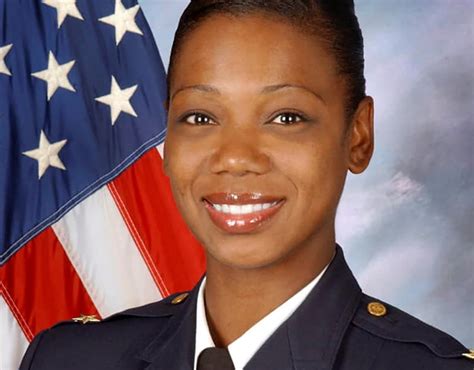 Keechant Sewell é a primeira mulher a liderar polícia de Nova Iorque