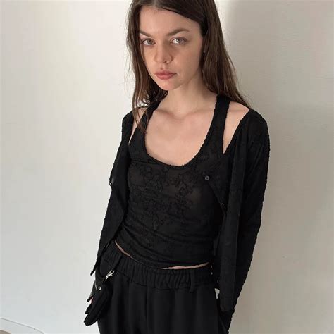 Floral Cardigan & Tank Set (Black) - 감도 깊은 취향 셀렉트샵 29CM