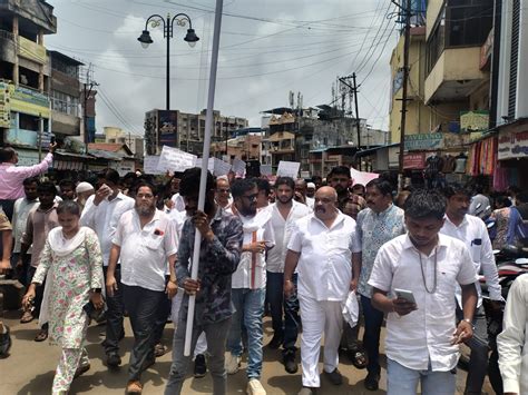 150 scrap godowns demolished in Vapi