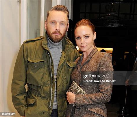 Stella Mccartney Husband Photos and Premium High Res Pictures - Getty ...