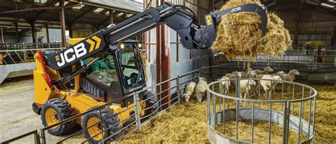 Manure forks | JCB Agricultural Attachments | JCB
