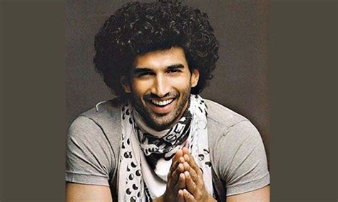 5 Pictures Of Aditya Roy Kapur That Take You Through His Hair Evolution ...
