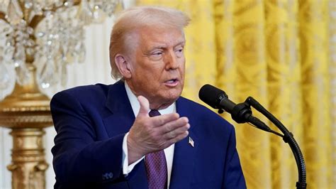 Donald Trump Meeting With Big Auto Companies Decision On New Tariff With Canada Mexico - Amar ...