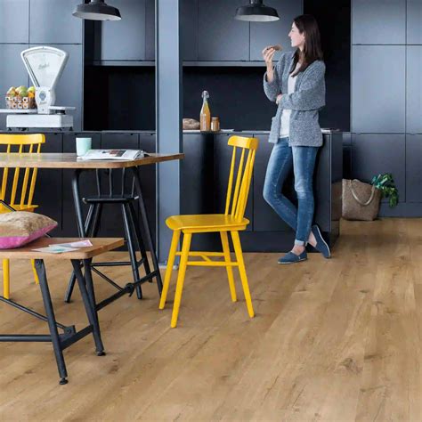 Quick-Step Alpha Bloom Cotton Oak Natural LVT Flooring AVMPU40104