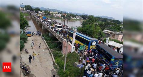 Families evacuated, causeways closed as water level rises in Palar ...