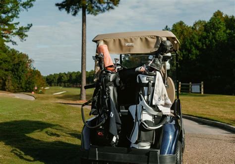 MNML MR1 Golf Bag: Nothing Minimal About It Review | MyGolfSpy