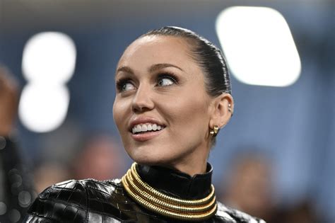 Miley Cyrus Pregnant? The Rumor & The Reality - The NewYorker News