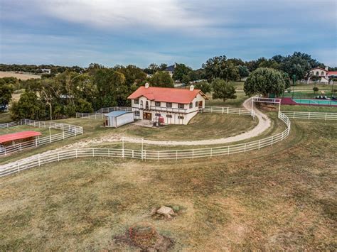 SALE PENDING - SOUTHERN CROSS RANCH - A PIECE OF DALLAS HISTORY ! - Sarah Boyd & Company