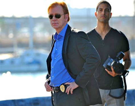 ENTRE Livros & Filmes: CSI MIAMI