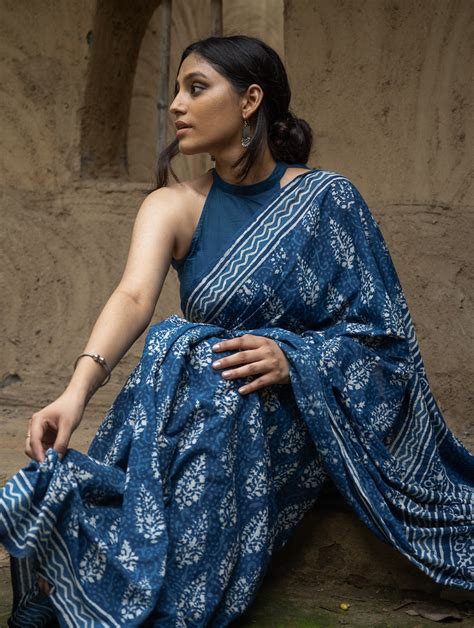Buy Dabu Hand Block Printed Mul Cotton Saree - Indigo Flora Online