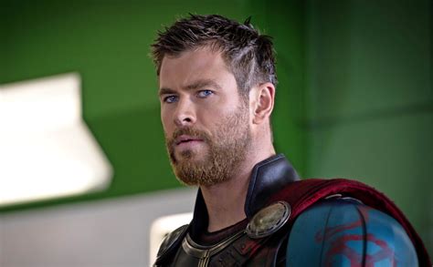 Thor: Ragnarok 4K Ultra HD Wallpaper