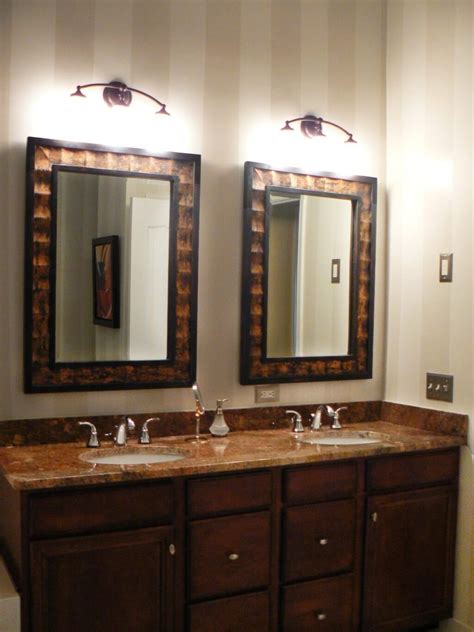 The Enduring Appeal of Rustic Oak Framed Mirrors in Home Decor