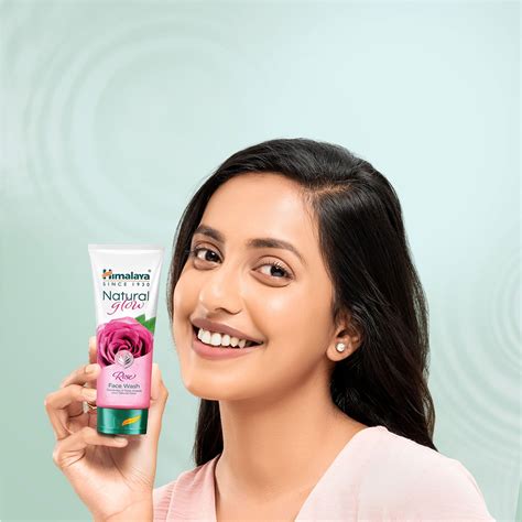 Buy Himalaya Natural Glow Rose Face Wash 50ml, 100ml – Himalaya ...