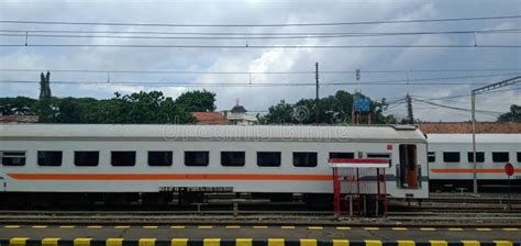 Local Long Distance Train 的图像结果