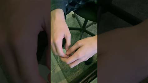 How to crack your fingers like kaneki! - YouTube