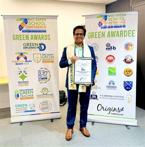 IIIT-BANGALORE RECEIVES PRESTIGIOUS 'GREEN UNIVERSITY AWARD 2023' AT ...