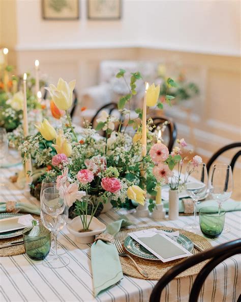 27 Spring Table Centerpieces: Stunning Ideas to Refresh Your Dining ...