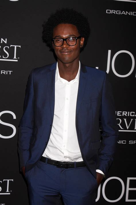 los angeles, 13 de agosto - echo kellum en la proyección de jobs los ...