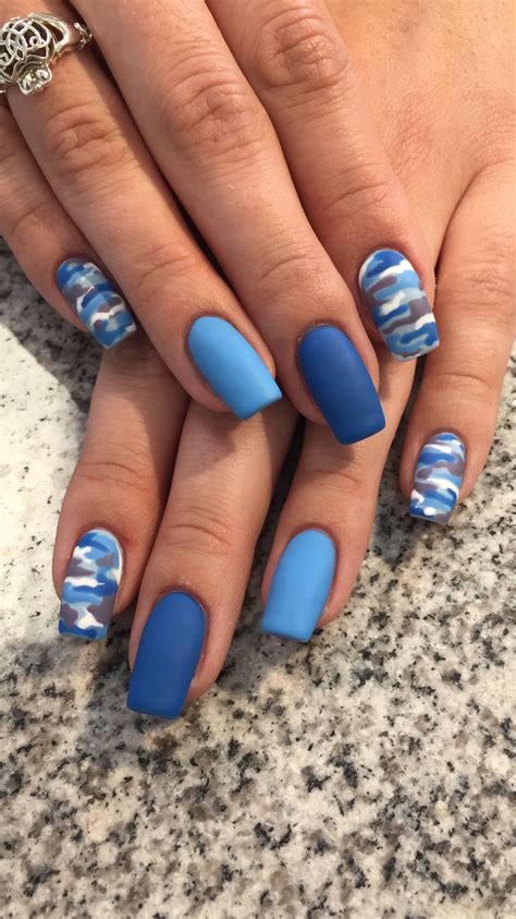 Pin by lenae watkins on FIYAH | Camo acrylic nails, Camouflage nails, Short acrylic nails designs