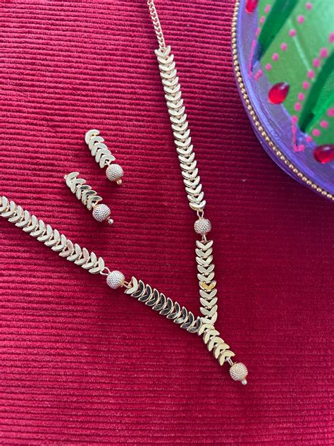 Necklace – Digital Dress Room
