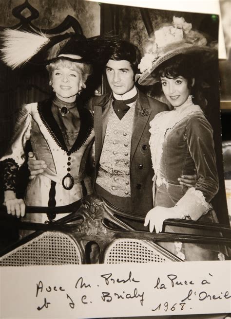 Photo : Exclusif - Françoise Fabian est entourée de Jean-Claude Brialy ...