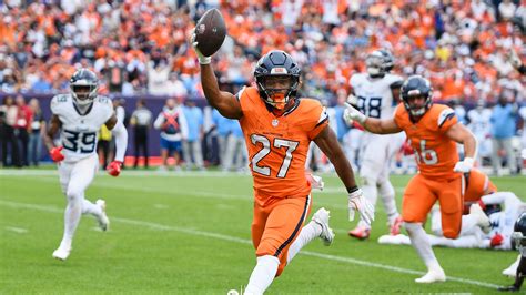 Top 100 Fantasy Football Rankings for PPR and Standard Leagues in 2025