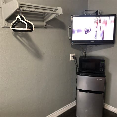 RIVIERA MOTEL (Anaheim) - Motel Reviews, Photos, Rate Comparison ...