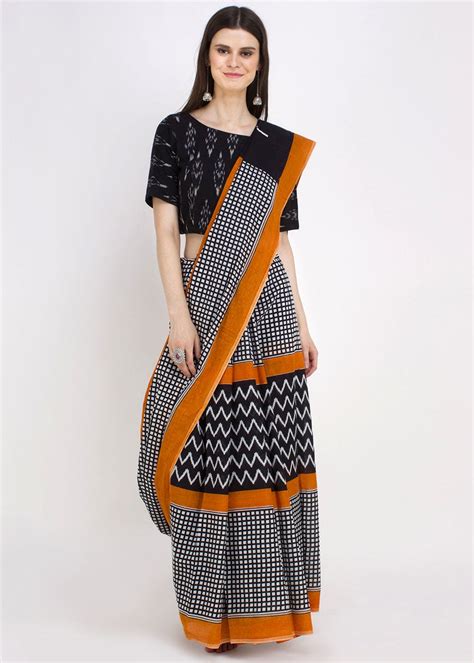 Get Handblock Ikat & Checkered Mulmul Saree at ₹ 1400 | LBB Shop