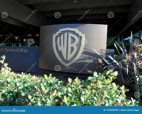 Warner Brothers Signage imagem editorial. Imagem de logotipo - 153068090