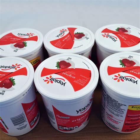 Yoplait® Original Yogurt Bulk Tub Low Fat Strawberry 32 oz | General ...