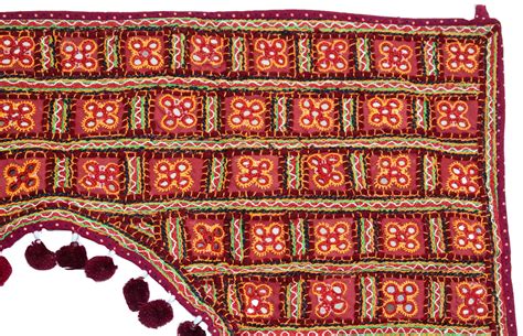 TORAN - Kutchhi Hand Embroidery Pakko Work Mirror Work Gate Festoon ...