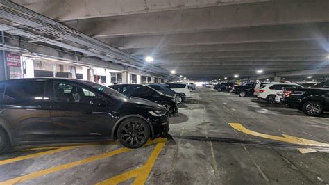 Atlanta Airport Domestic South Terminal Hourly Deck | College Park, GA ...