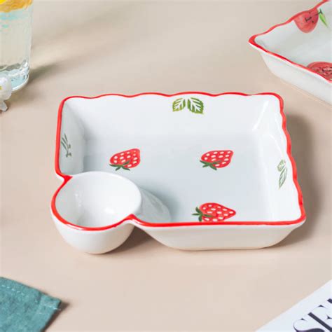 Berry Cute Strawberry Sectioned Plate Red Online - Premium Section ...