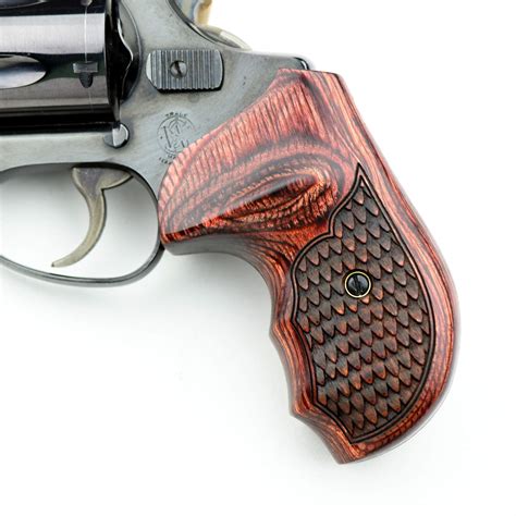 Altamont - S&W J Round Revolver Grips - Bateleur - Real Wood Gun Grips ...
