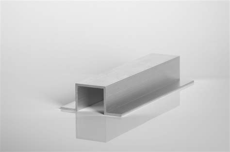 Fassadenbau mit Aluminiumprofile | BLECHA Aluprofile