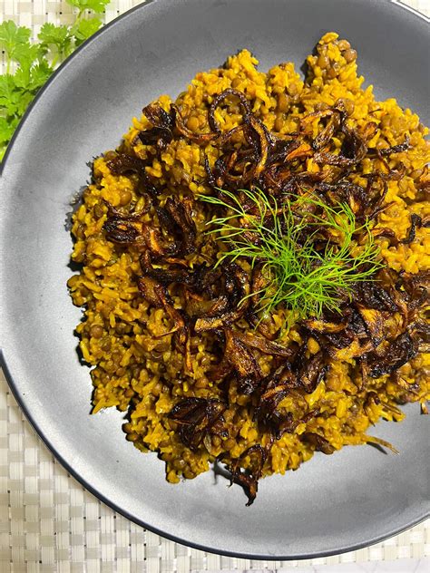 Lebanese Mujadara - Healthier Steps