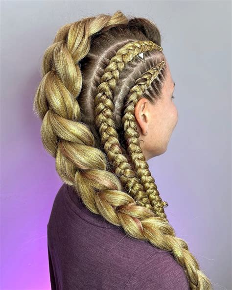 Viking Female Hairstyles: Bold Looks from Norse Women