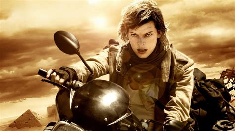 Alice Rides Strong: Milla Jovovich in Resident Evil Extinction HD Wallpaper