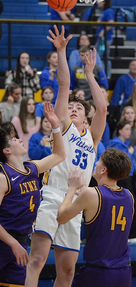 Gilbert tops Humboldt, 82-76 | The Humboldt Independent